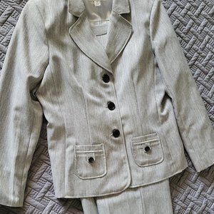 Danilo Size 14 Women's Gray Suit